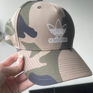 Adidas camo hat
